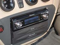 Фотография установки магнитолы Pioneer DEH-P88RSII в Toyota Vista Ardeo